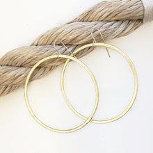 Perfect Gold Hoop earring