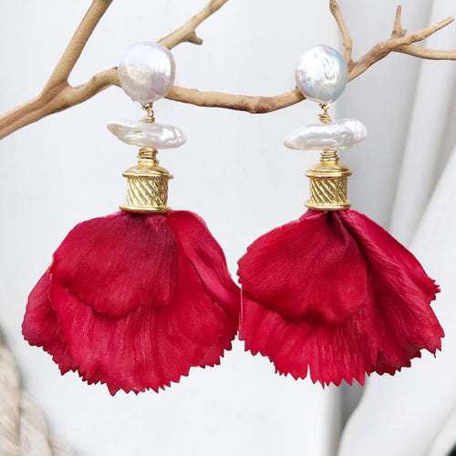 Faye Floral earrings