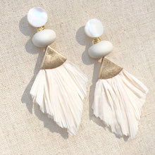 Chloe Earring Off White