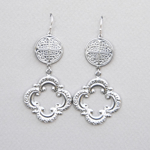 Silver Hamptons earring